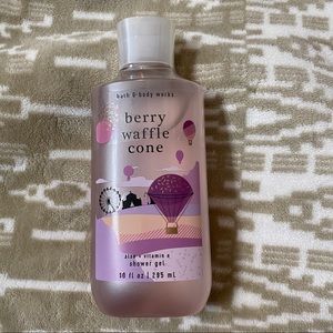 Bath & Body Works Berry Waffle Cone Shower Gel